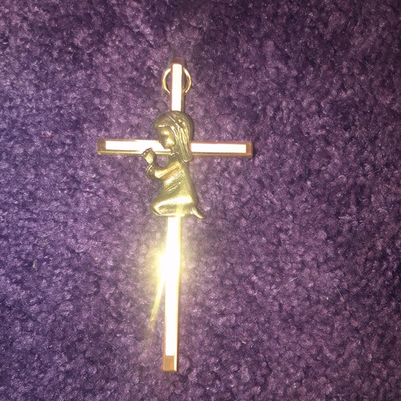 Beautiful Pink Cross with Girl on it - Picture 7 of 12